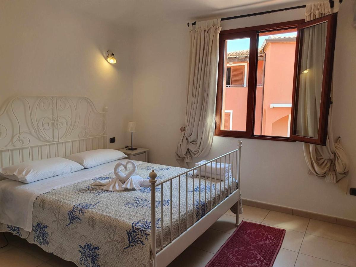 Bilocale 10 al mare con veranda Àrbatax Exterior foto