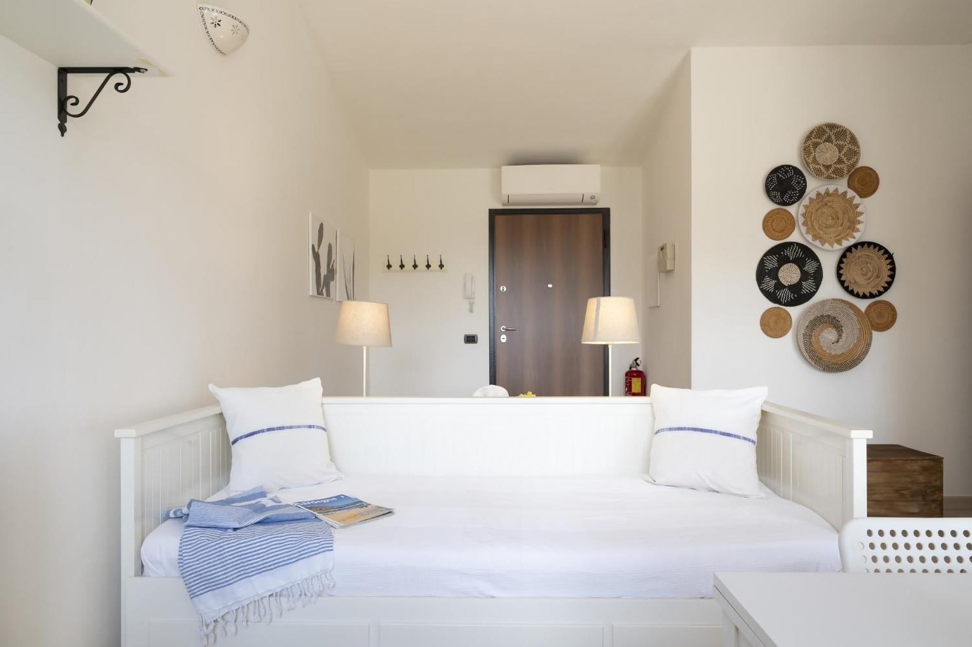 Bilocale 10 al mare con veranda Àrbatax Exterior foto